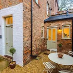 Holiday home Cathedral - Perfect For Large Families *