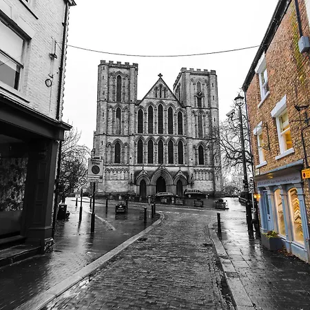 Vakantiehuis Cathedral - Perfect For Large Families Ripon
